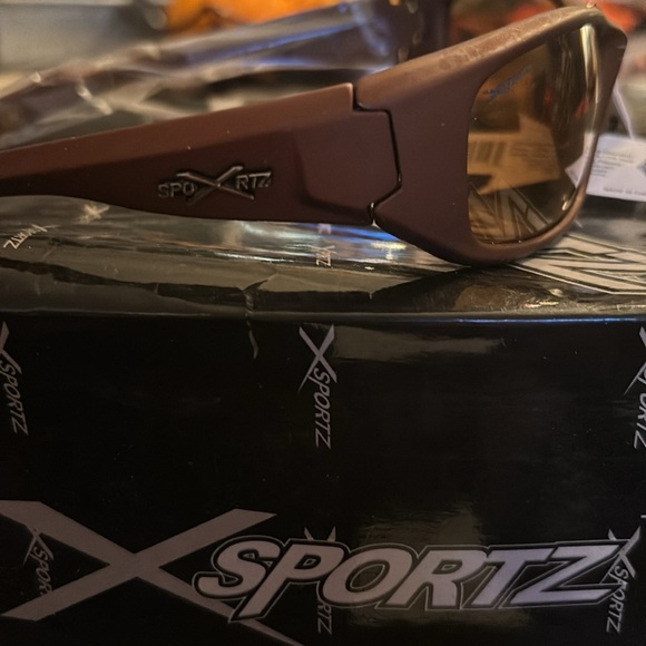 New in package XSportz brown uv400 sunglasses 😎 OS - Picture 3 of 5